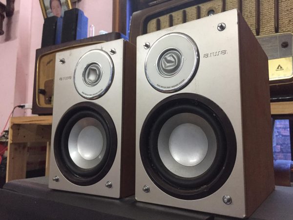 Loa của dàn mini AIWA bass 10cm